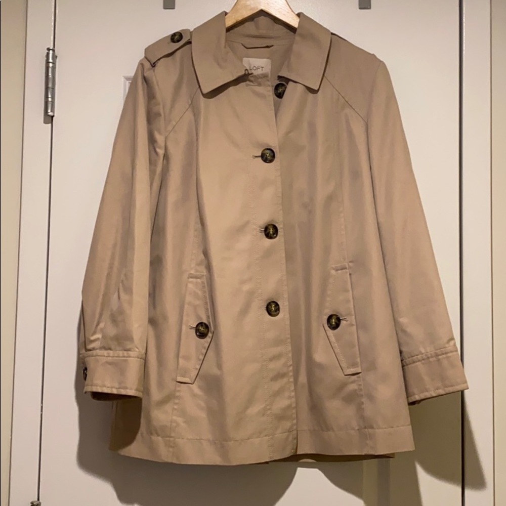NWOT LOFT swing trench coat